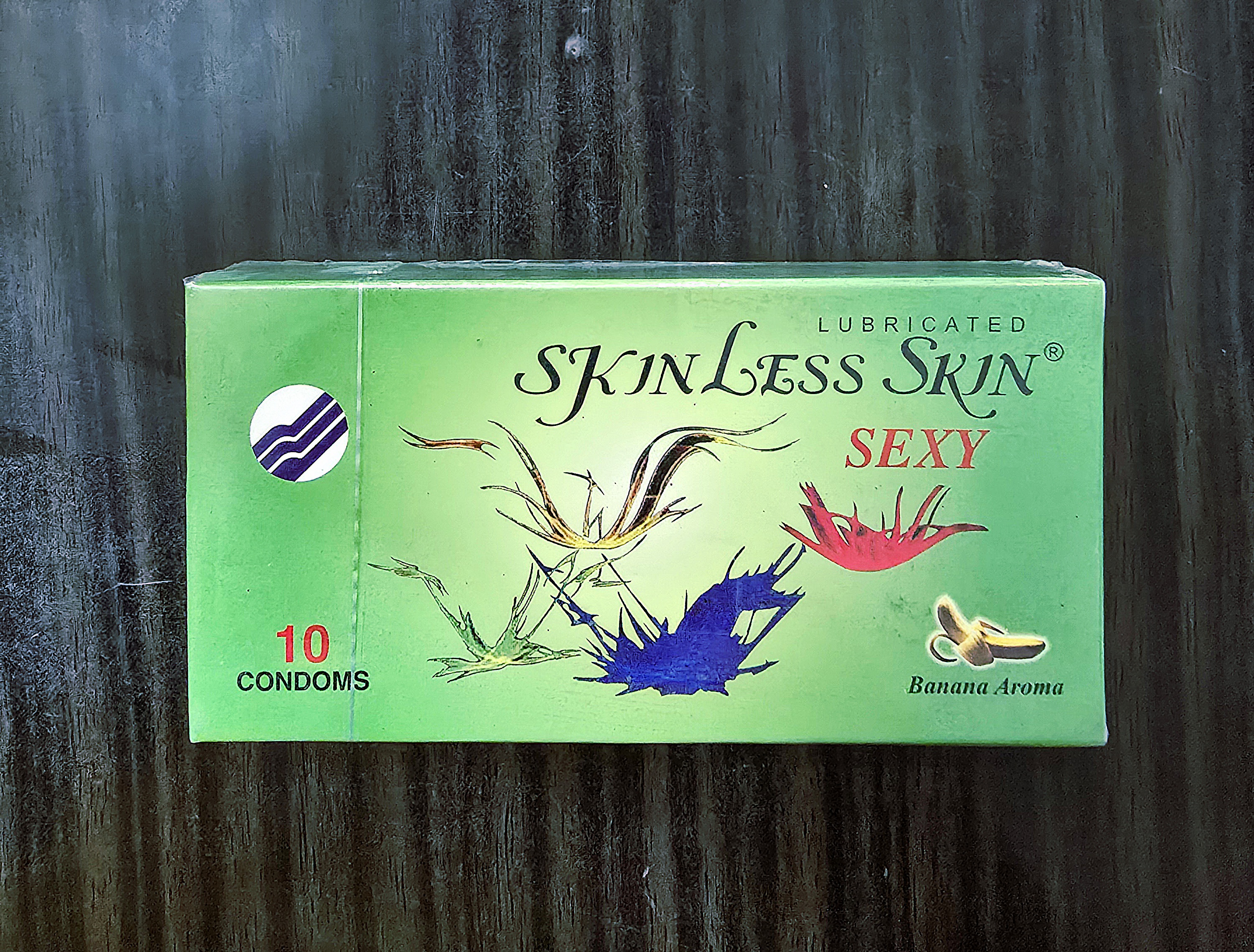 Skinless Skin Lubricated Banana Flavour 10s (Made in Malaysia)